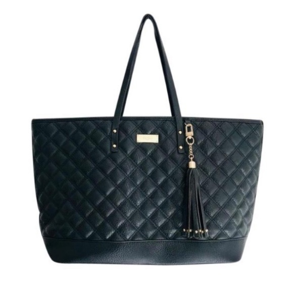 BCBG Paris Handbags - BCBG PARIS QUILTED BLACK SHOULDER TOTE BAG